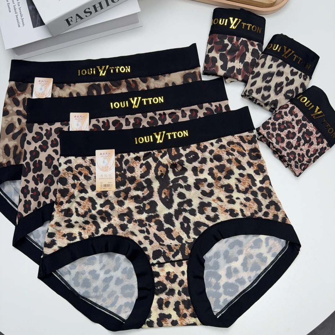 【6条装～加大码冰雕豹纹高腰】女士内裤桑蚕丝抗菌底档三角裤A11