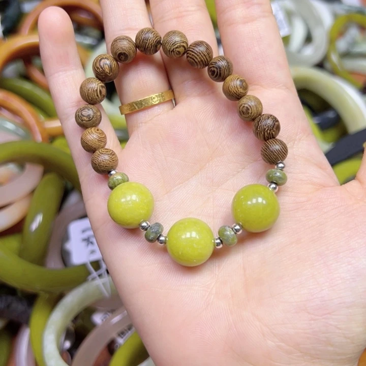 未镶嵌蛇纹石玉手镯