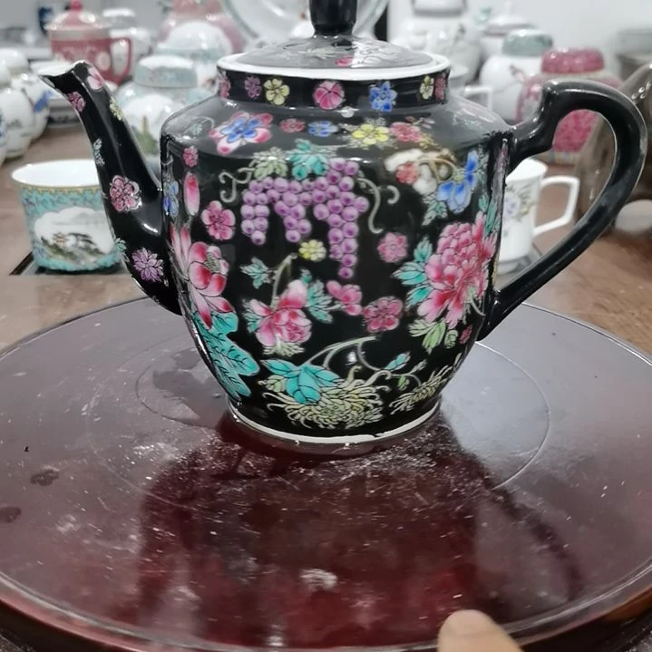 景德镇当代陶瓷工艺品雪*