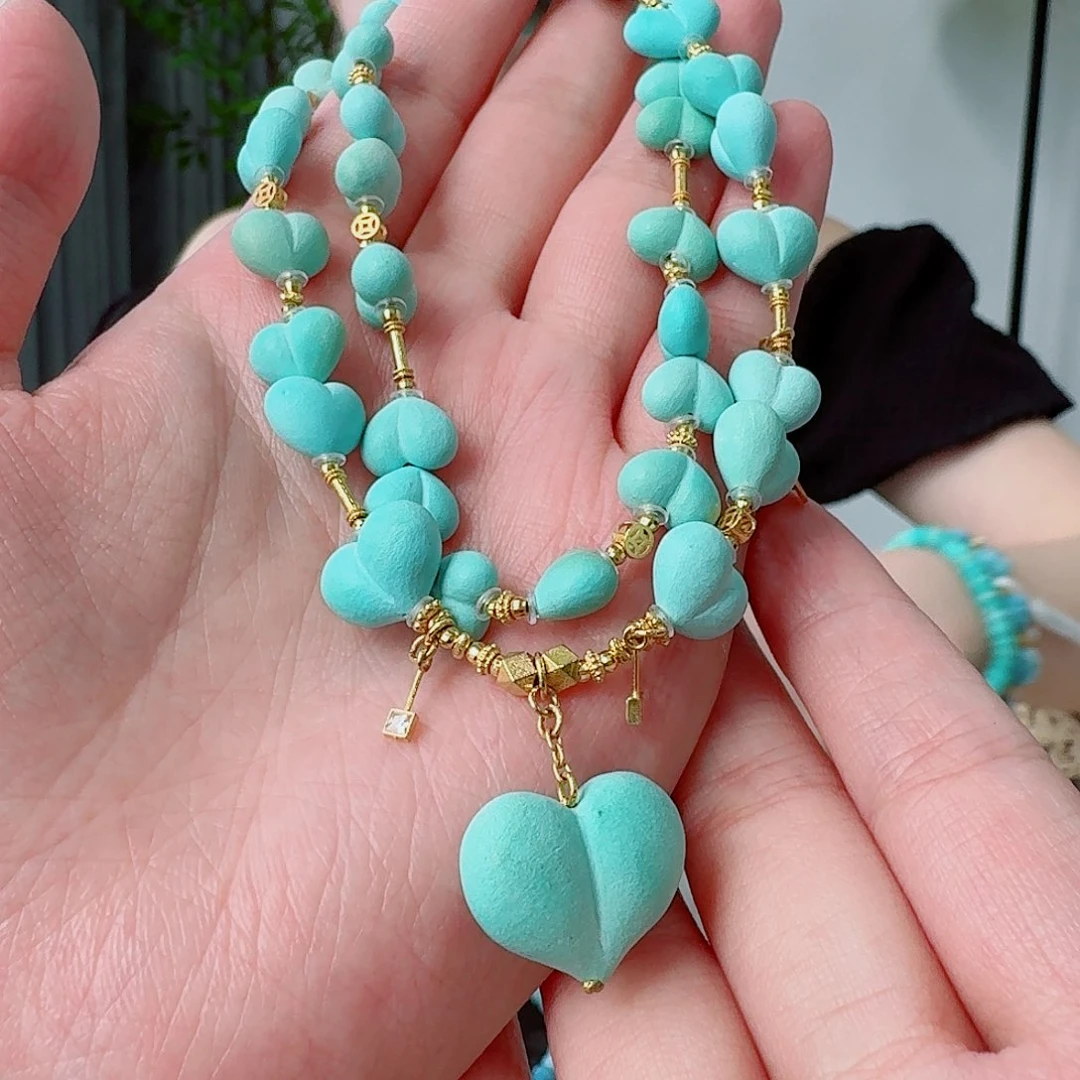 18K金镶嵌绿松石珠宝奇石