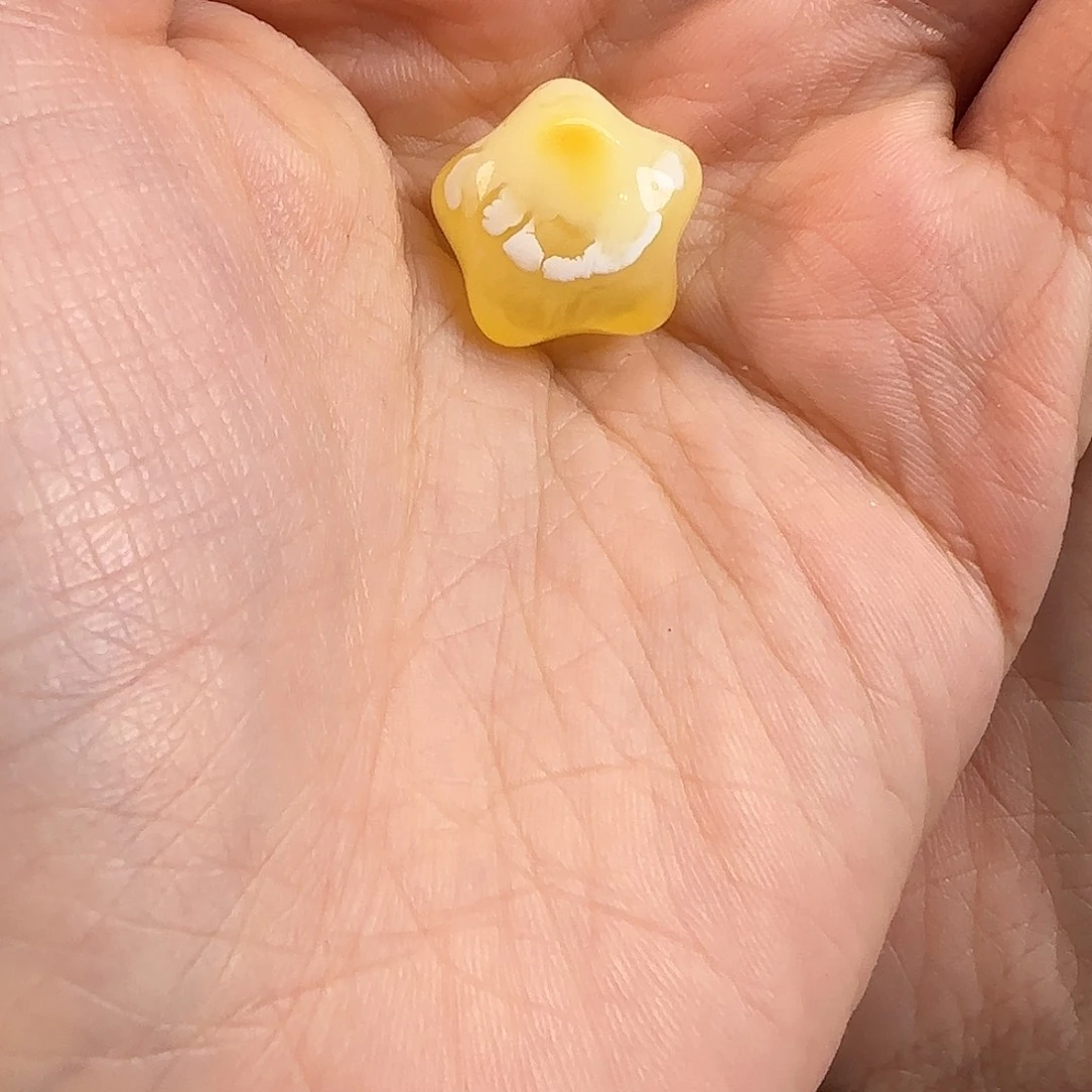 琥珀珠宝奇石未镶嵌M***陌