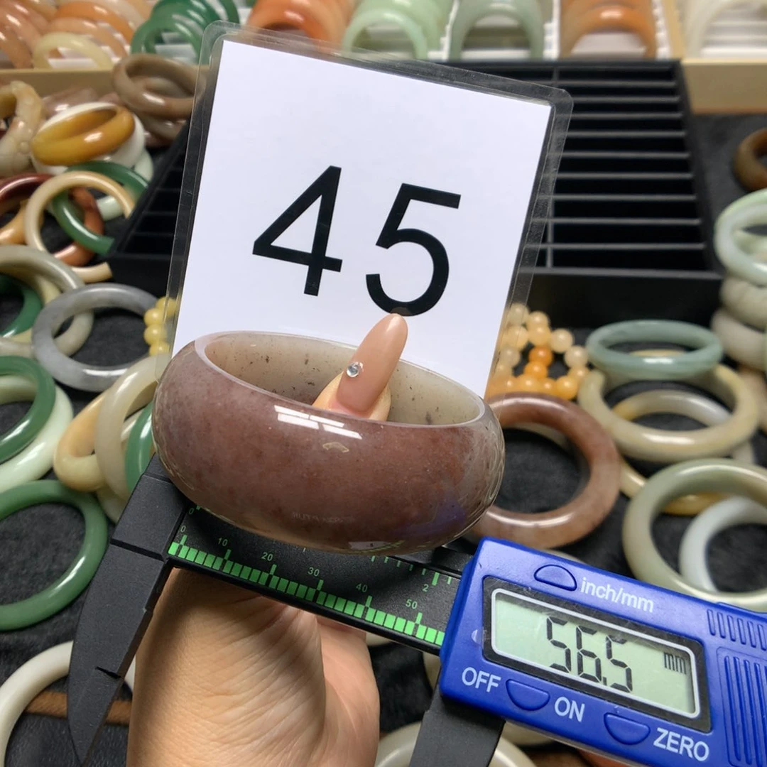 石英岩玉手镯未镶嵌