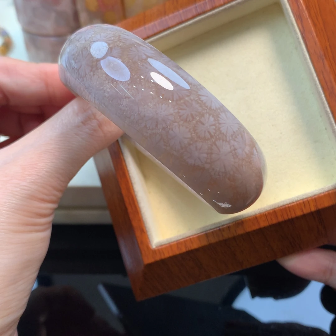 硅化珊瑚（珊瑚玉）手镯未镶嵌60.9口拍货联系主播2500