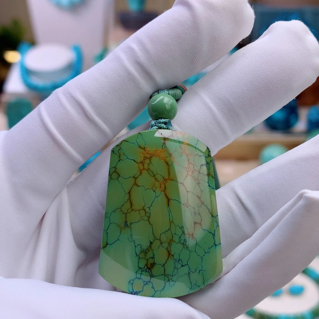 绿松石未镶嵌挂件