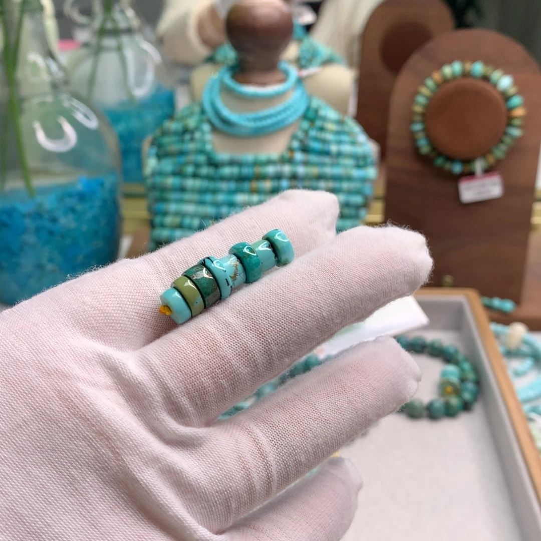 绿松石未镶嵌饰品