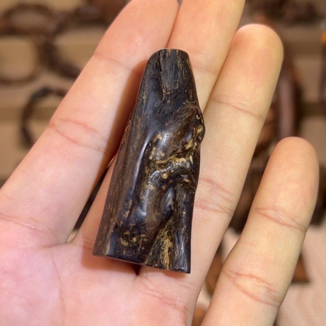 沉香吊坠文莱黑棋11.39克