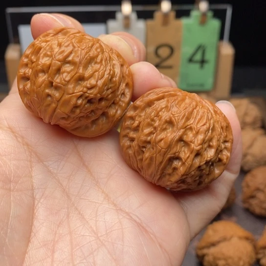 枫***痕文玩核桃把件磨38