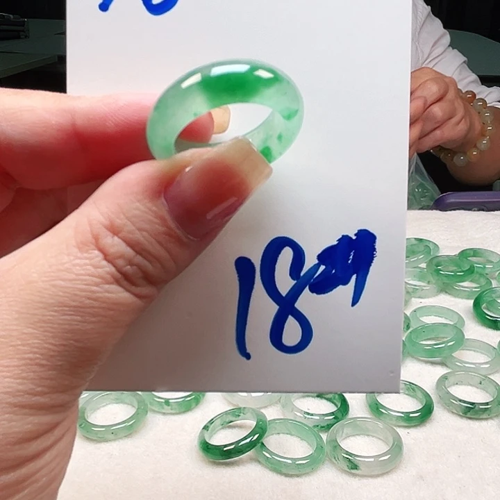 石英质玉未镶嵌非洲翠