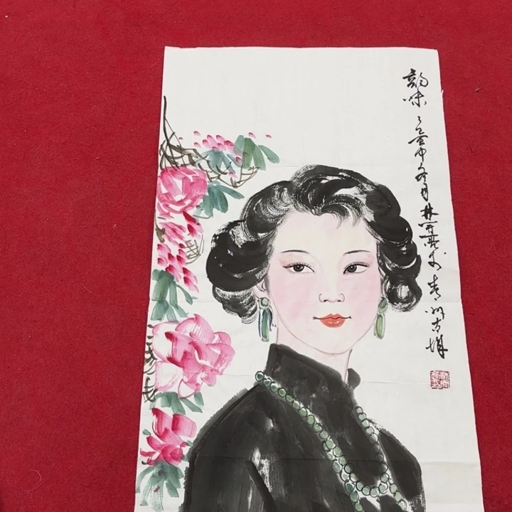 国画花鸟等图案为一体而