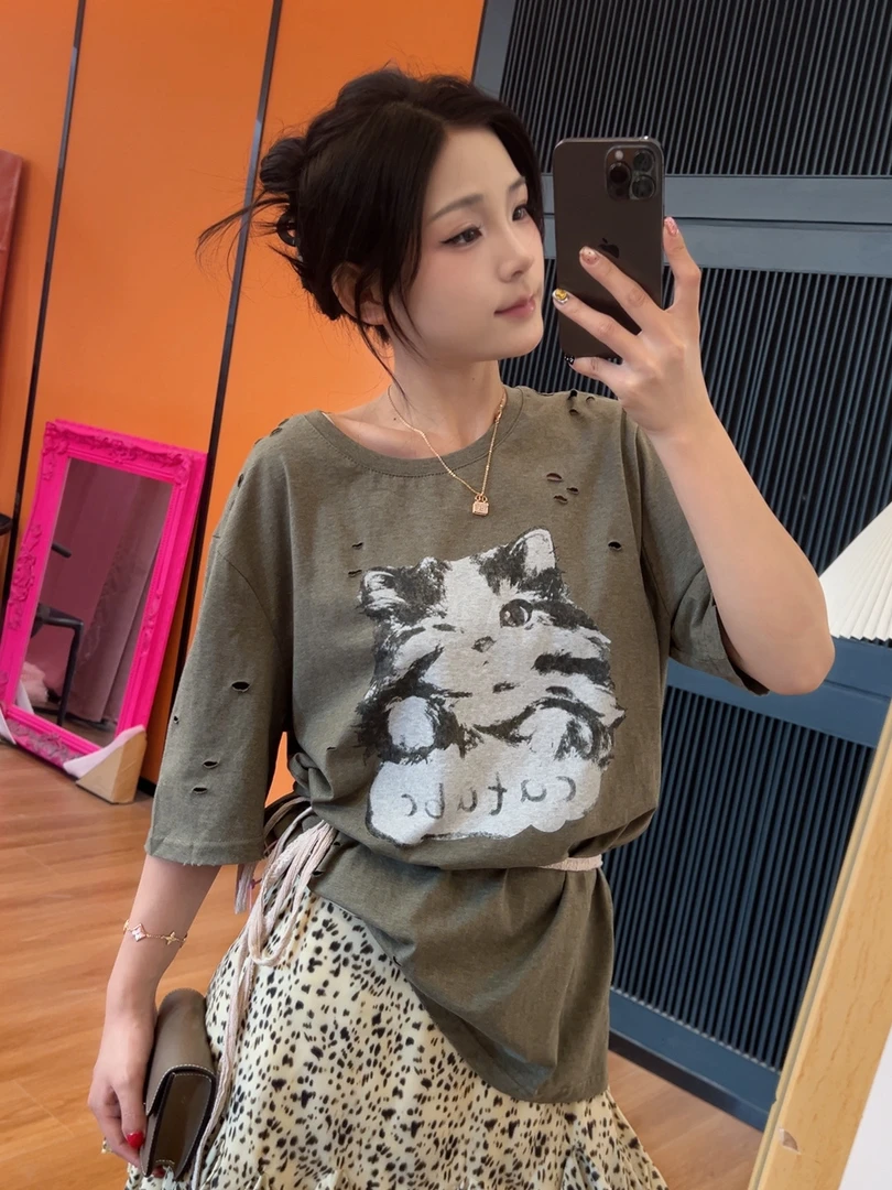 xxxwxz王希之 韩系时尚复古猫咪印花破洞短袖T恤#z1896