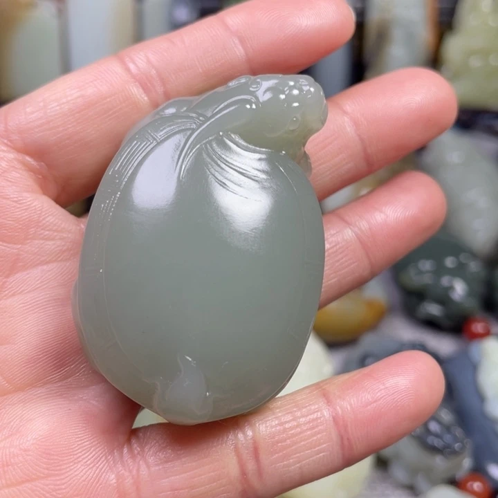 和田玉未镶嵌挂件