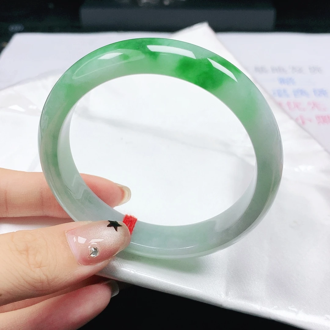 翡翠手镯未镶嵌翡翠56.0冰润飘阳绿正圈