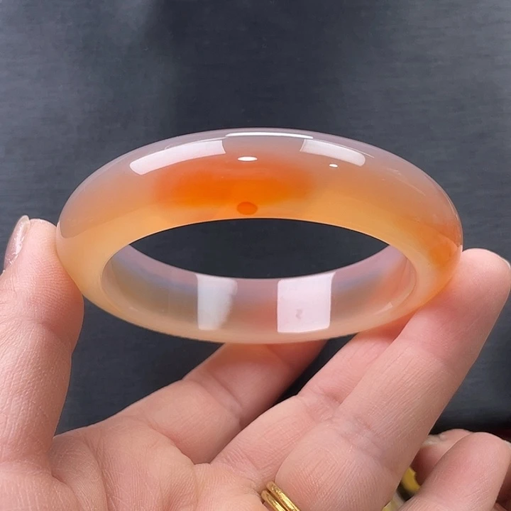 玛瑙/玉髓未镶嵌手镯58.5