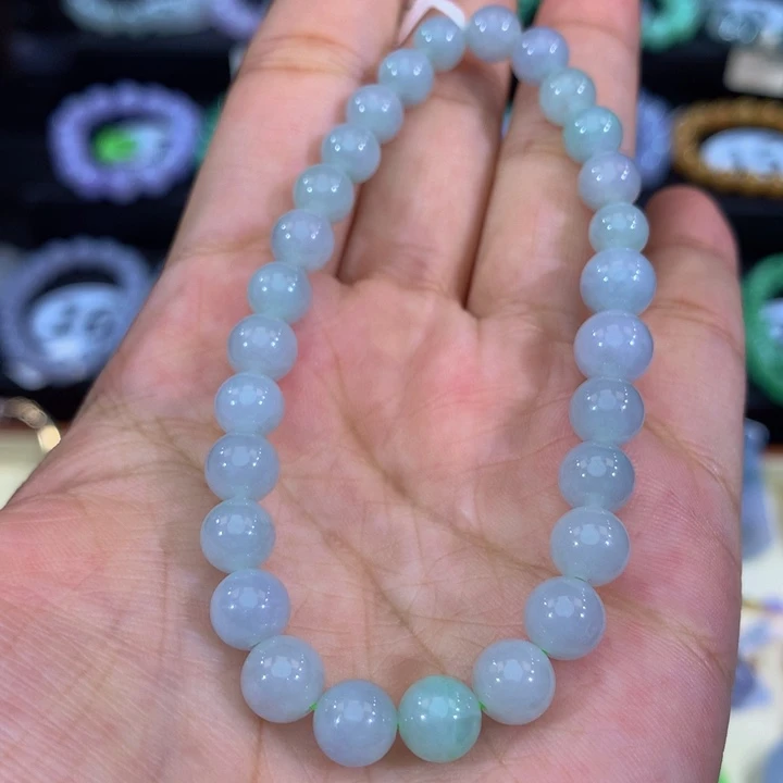 翡翠挂件未镶嵌翡翠