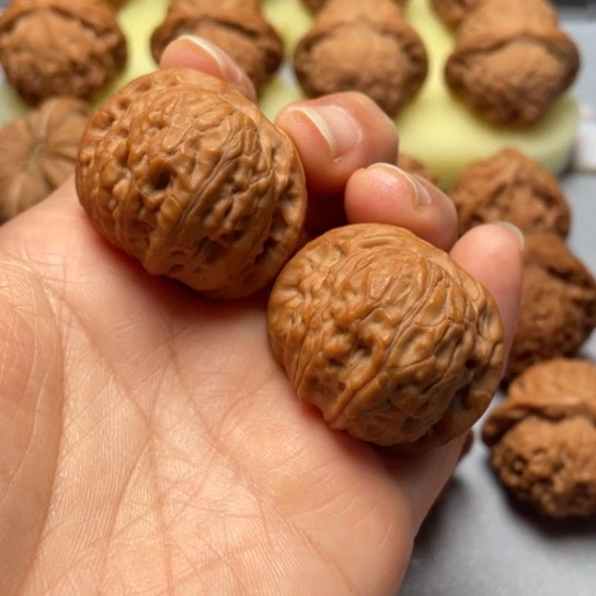 【闪购商品】把件文玩核桃凤凰山………