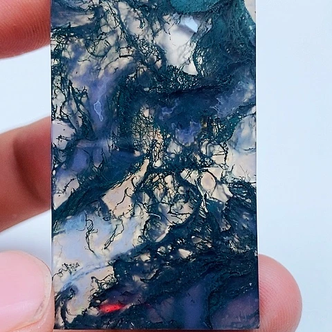 玛瑙/玉髓颈饰未镶嵌?