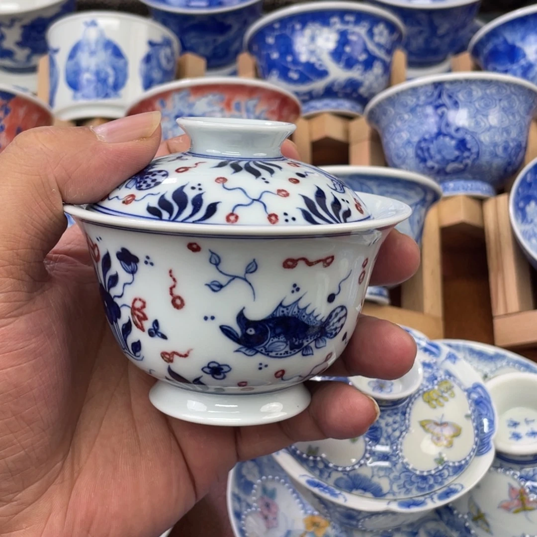 青花釉里红 鱼藻纹盖碗
