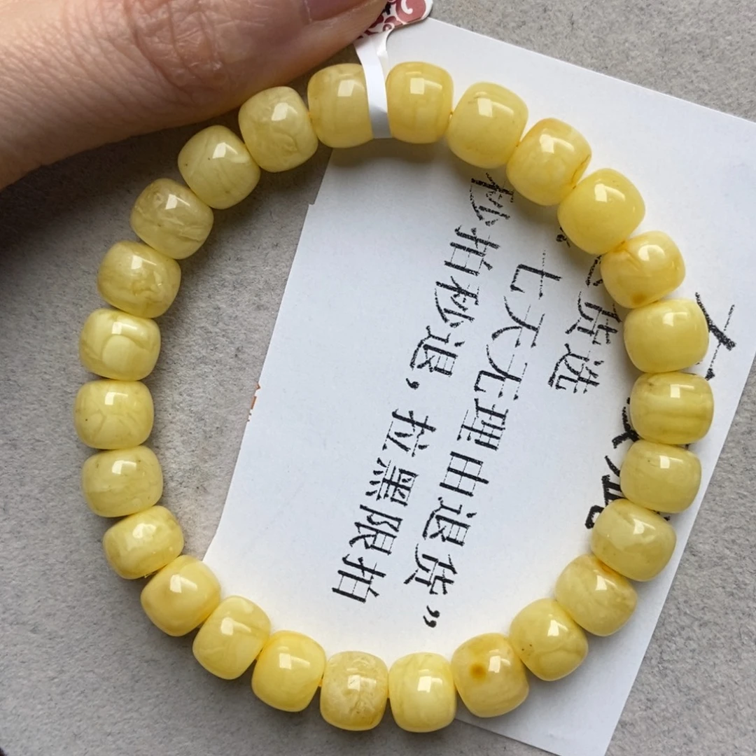 于***哥蜜蜡未镶嵌珠宝奇石65