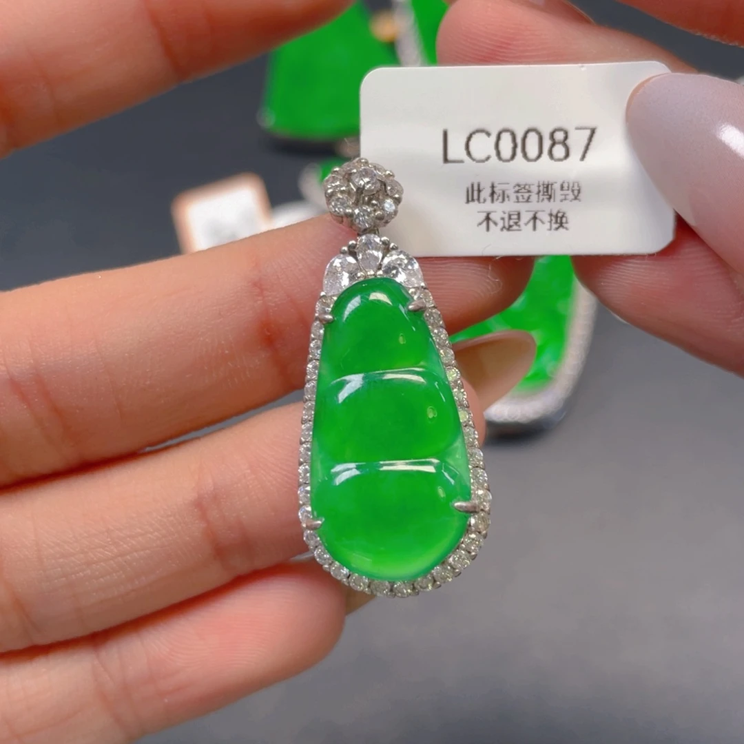 【闪购商品】颈饰银S925镶嵌翡翠翡翠