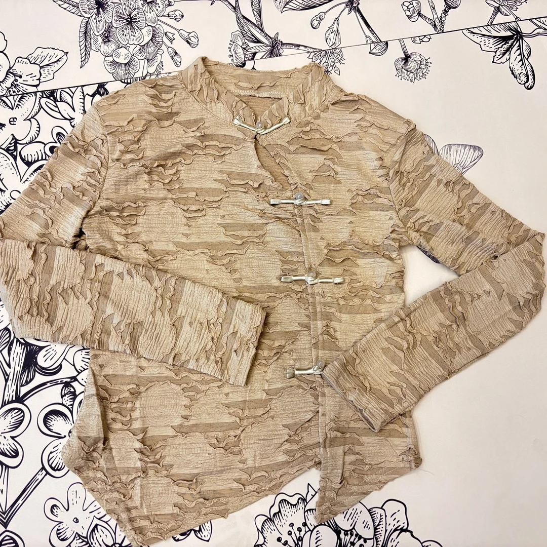 新中式丝绒叠绣外套女万针工艺优雅设计