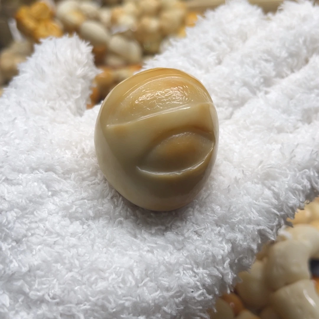 吊坠菩提根/象牙果12.14.23手把件面包