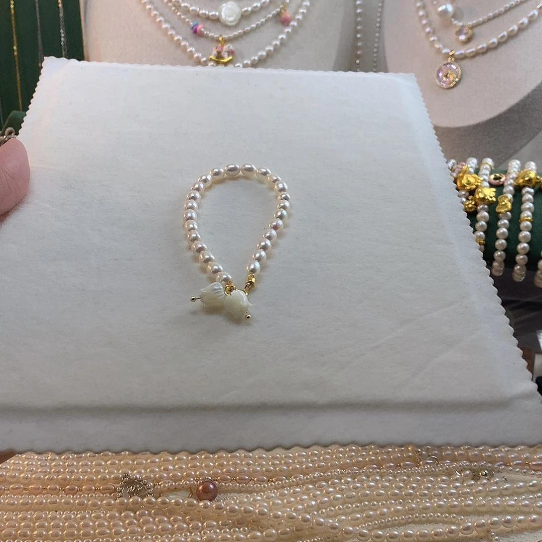合金淡水珍珠铃兰花手链