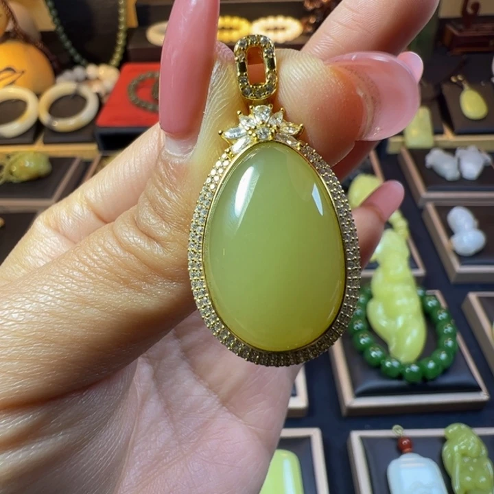 和田玉（黄玉）银S925镀金镶嵌颈饰