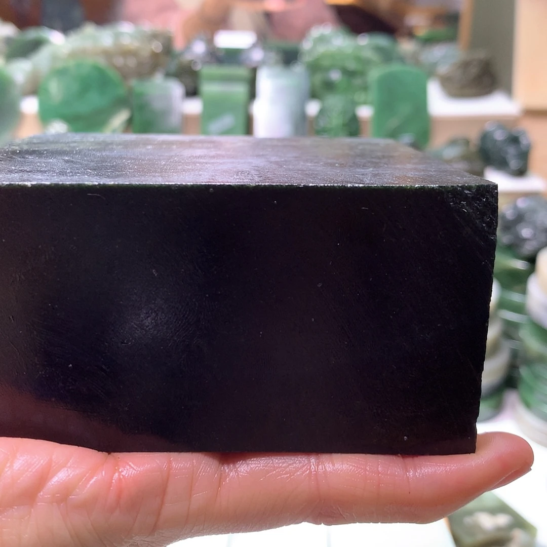 ༺****和田玉未镶嵌颈饰