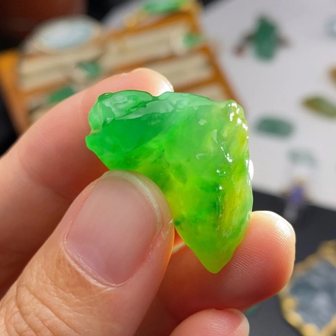 定制翡翠未镶嵌     高品质黄加绿