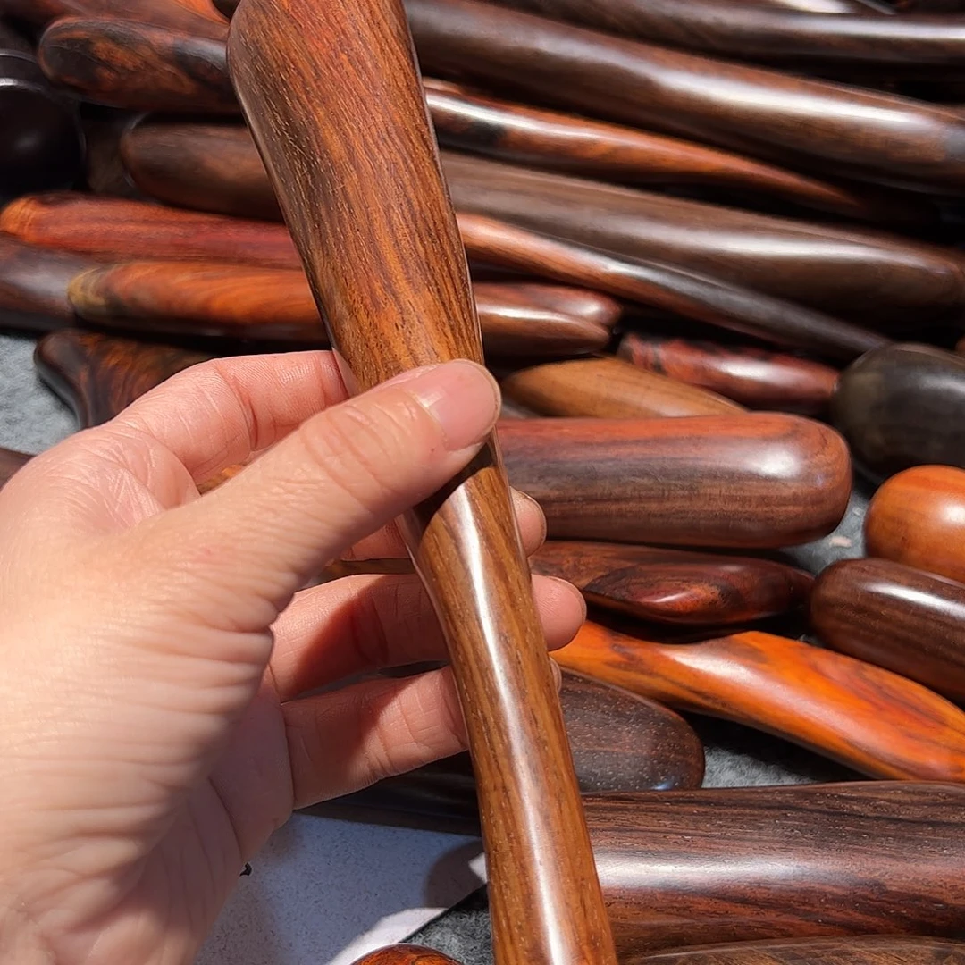 交趾黄檀（大红酸枝）好**?