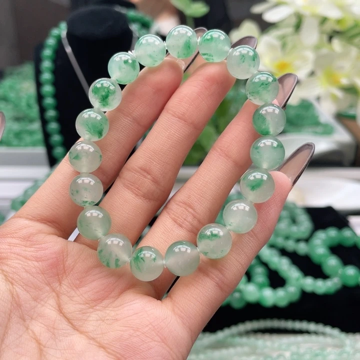 石英质玉（非洲翠）手链未镶嵌