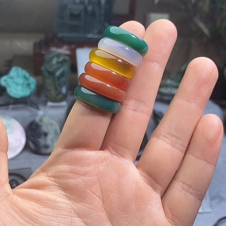 石英质玉未镶嵌戒指子*?