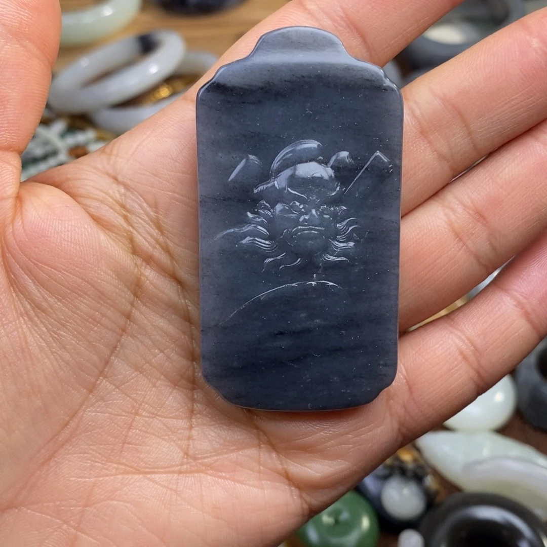 用***1和田玉未镶嵌颈饰