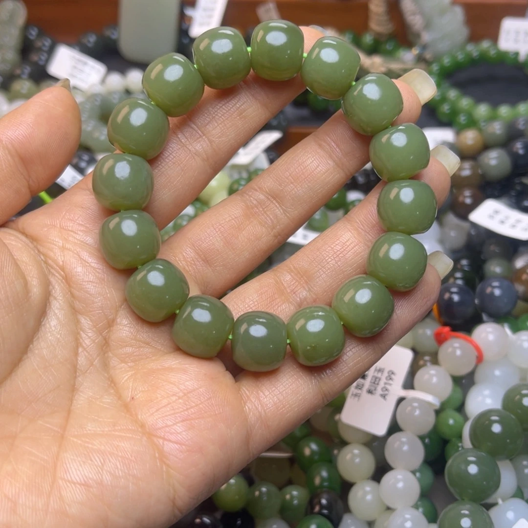 和田玉未镶嵌手链