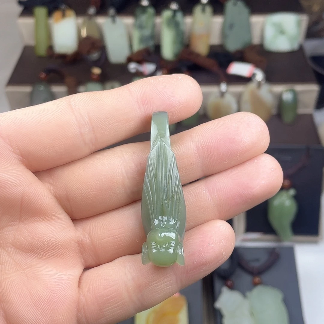 和田玉颈饰未镶嵌哥*好