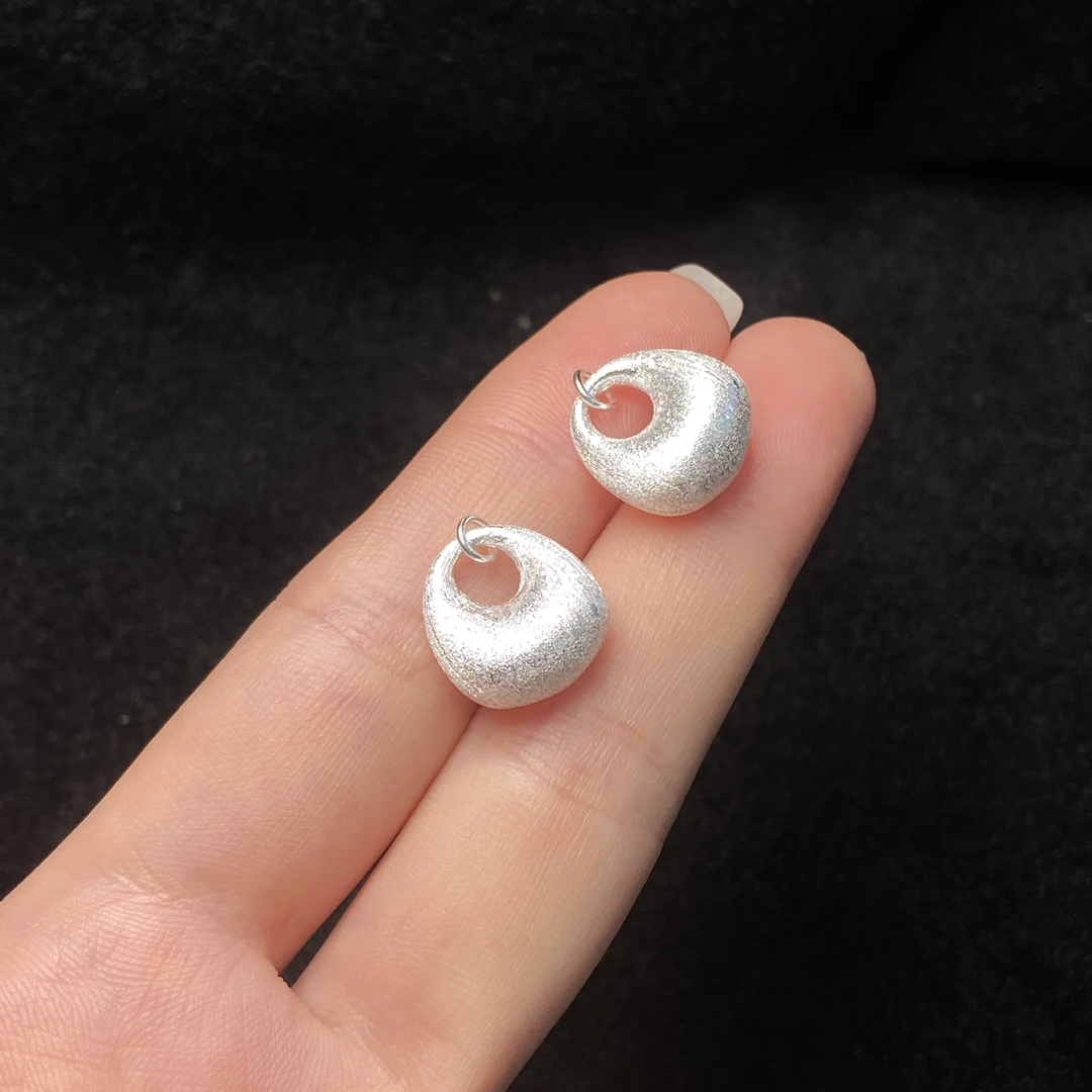 足银银制品 【星浩珠宝】足银吊坠18-9T01G472【多样性发一件】