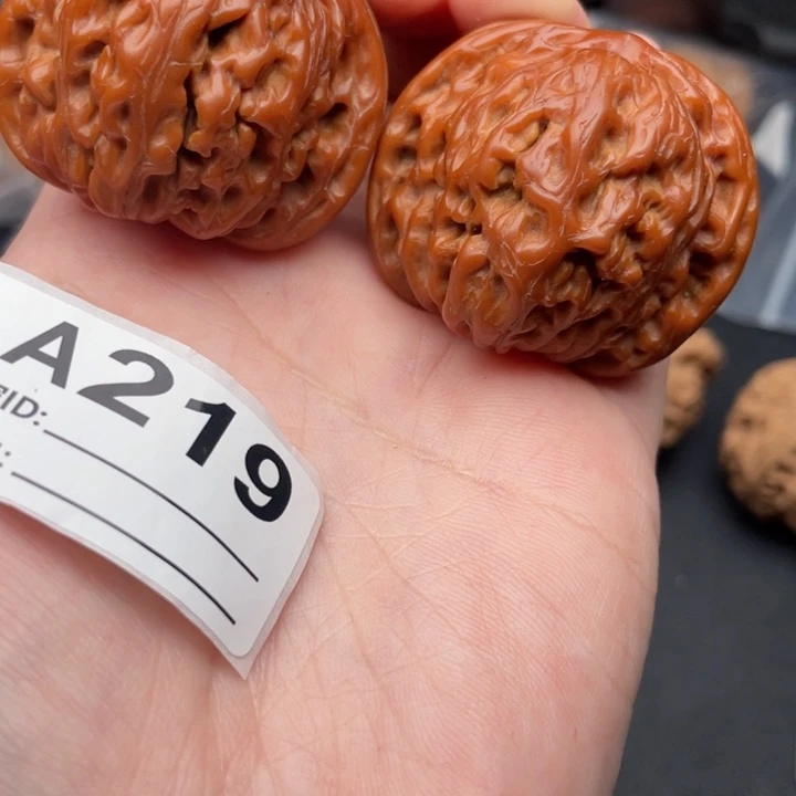 文玩核桃吊坠核桃