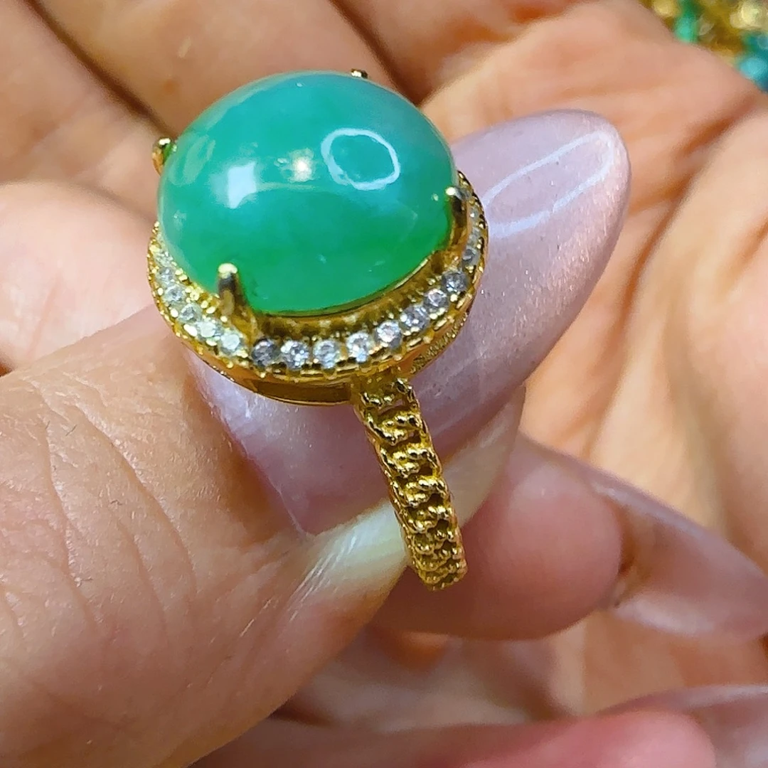 翡翠戒指未镶嵌七*主翡翠350