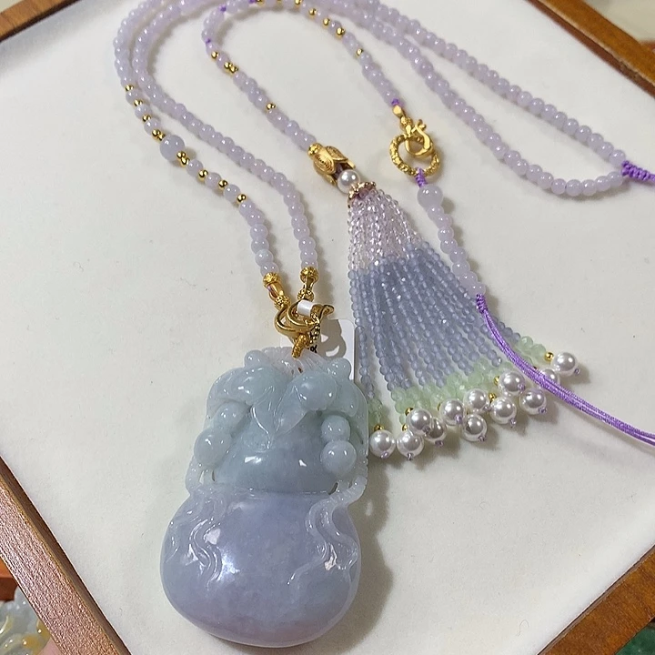 翡翠未镶嵌颈饰翡翠吊坠