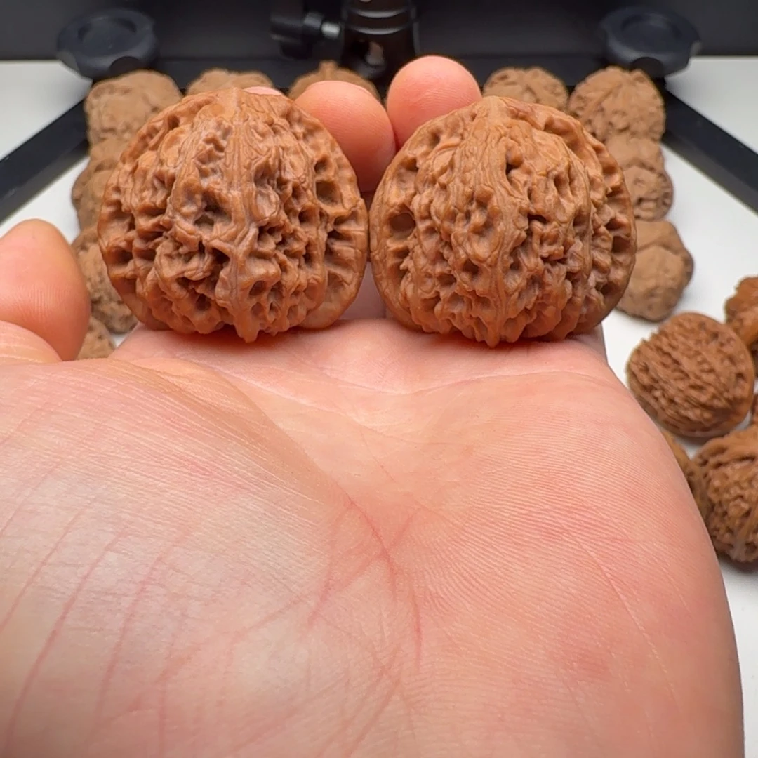 把件核桃42 红皮球疆