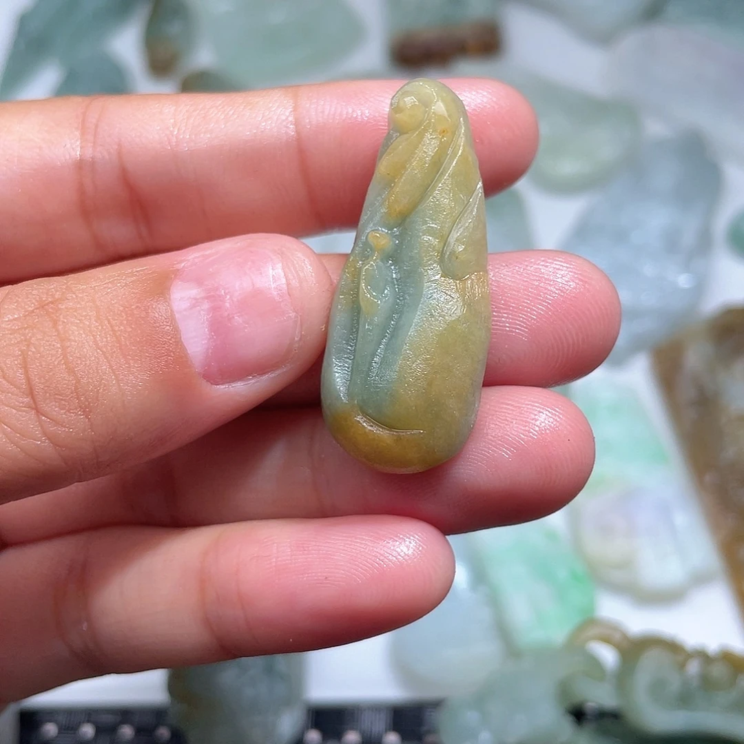 未镶嵌定制翡翠不
