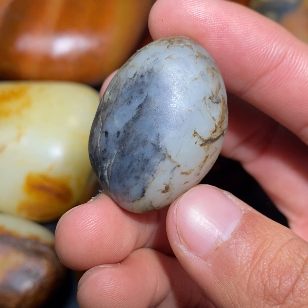 和田玉未镶嵌珠宝奇石