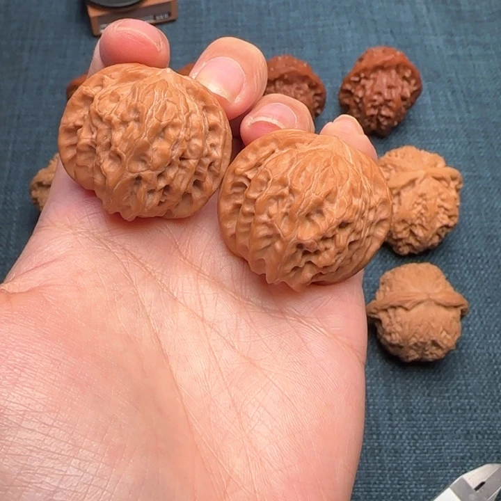 文玩核桃把件陈*鹏房山磨盘35