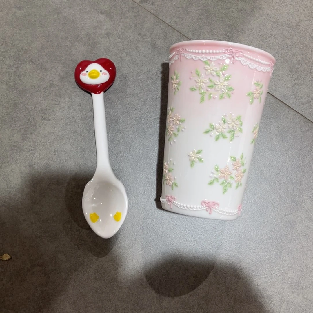 小***～瓷片可乐杯子一个