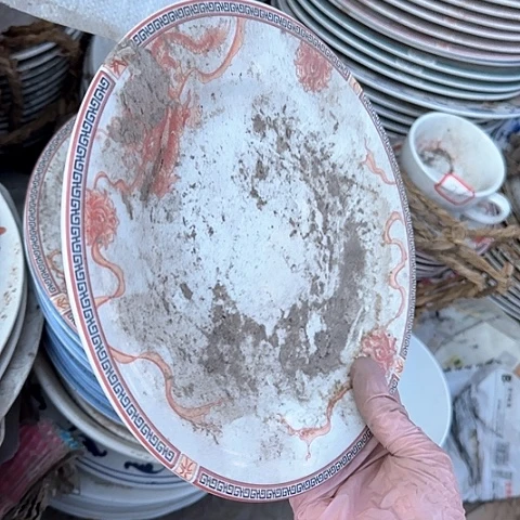 瓷片国营厂库存微瑕23.5厘米平盘2个