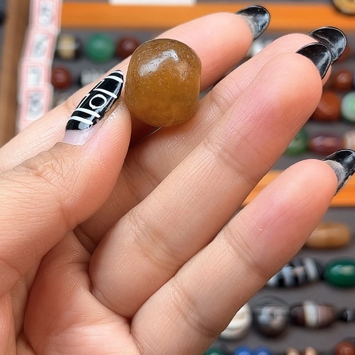 玛瑙/玉髓珠宝半成品未镶嵌?*红