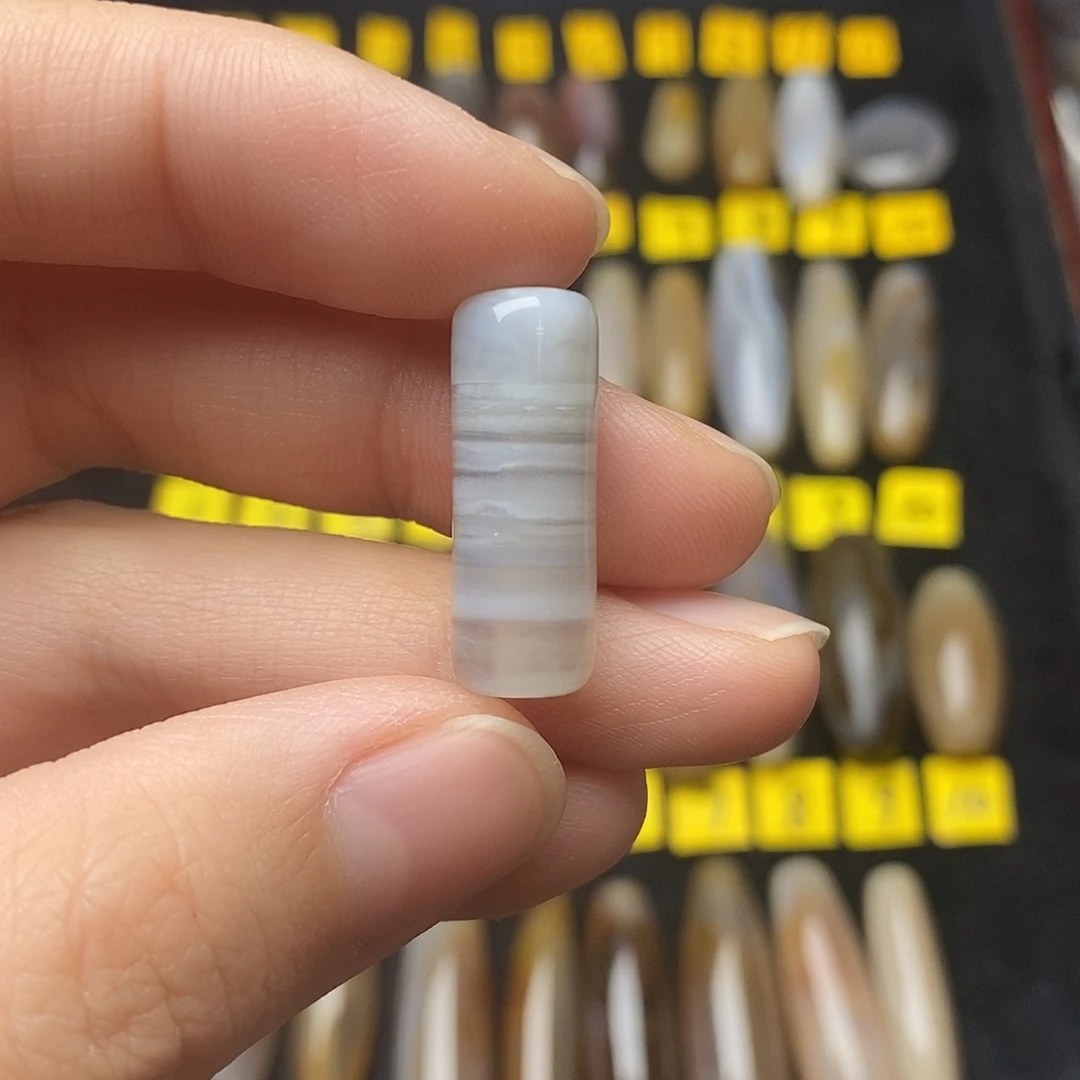 小****玛瑙/玉髓未镶嵌颈饰