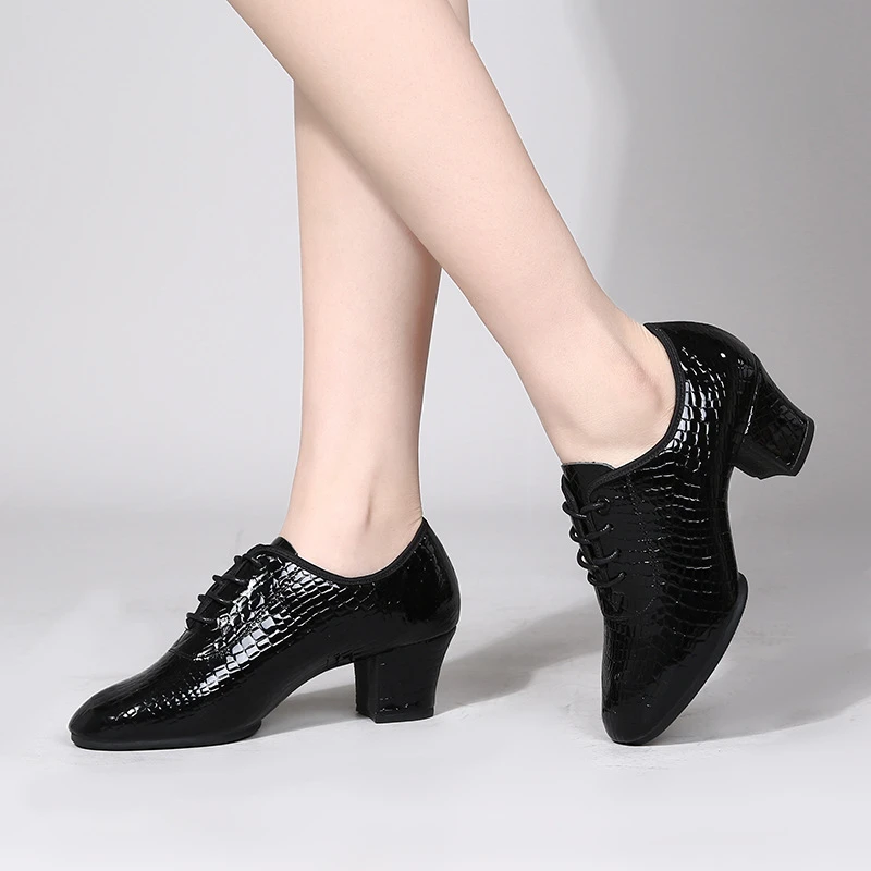 新款教师舞蹈鞋女软底形体鞋练功鞋成人拉丁舞鞋广场舞练舞女成人