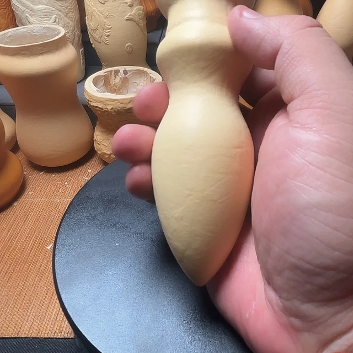 w***n隐隐约约地看到一只大