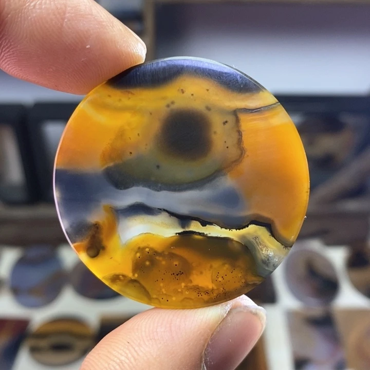 玛瑙/玉髓颈饰未镶嵌